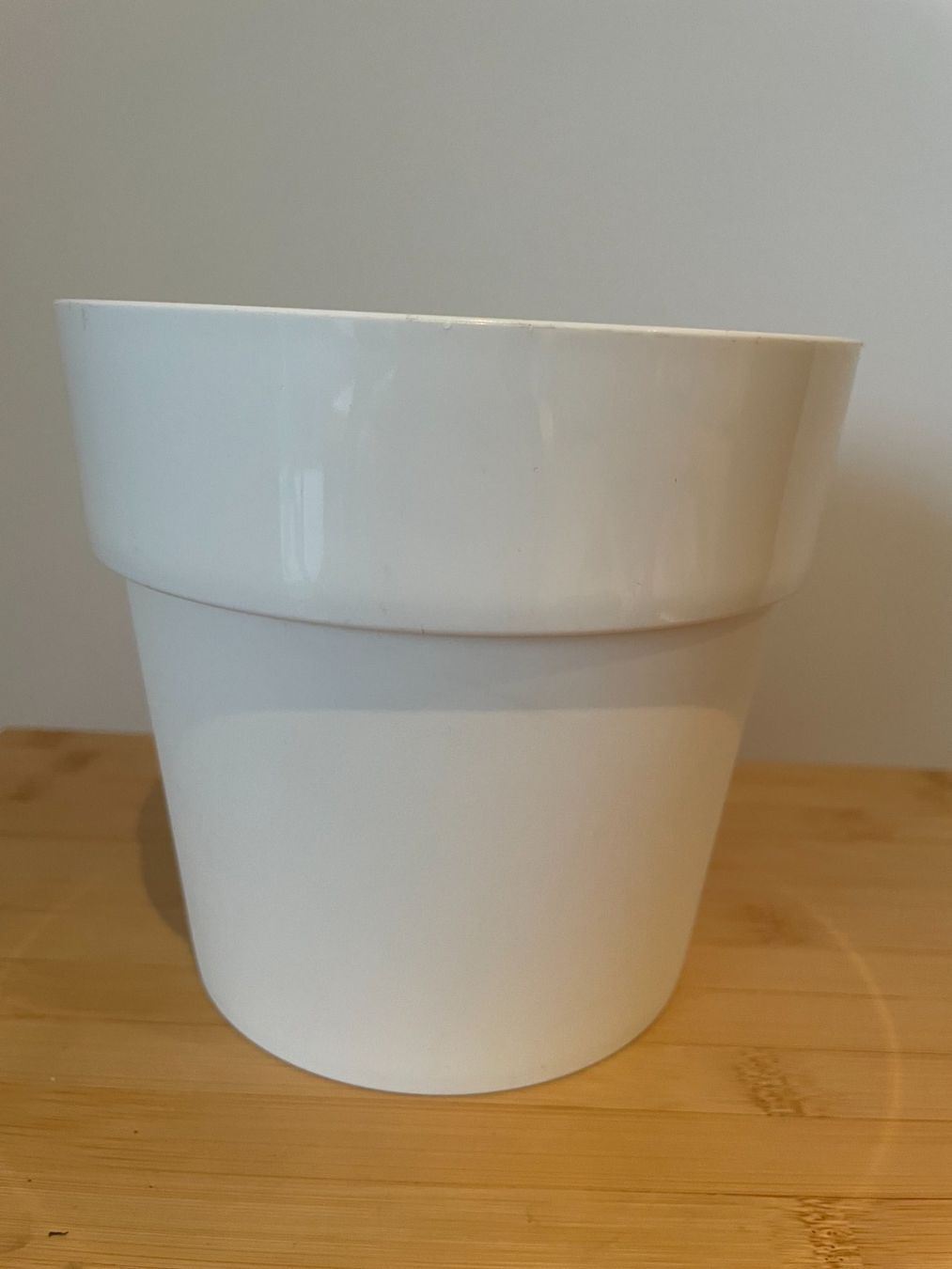 Vasi per fiori: Cache-pot en plastique blanc elho b.for original – Usato da Petit Lancy venduto da gil_hr6v 1