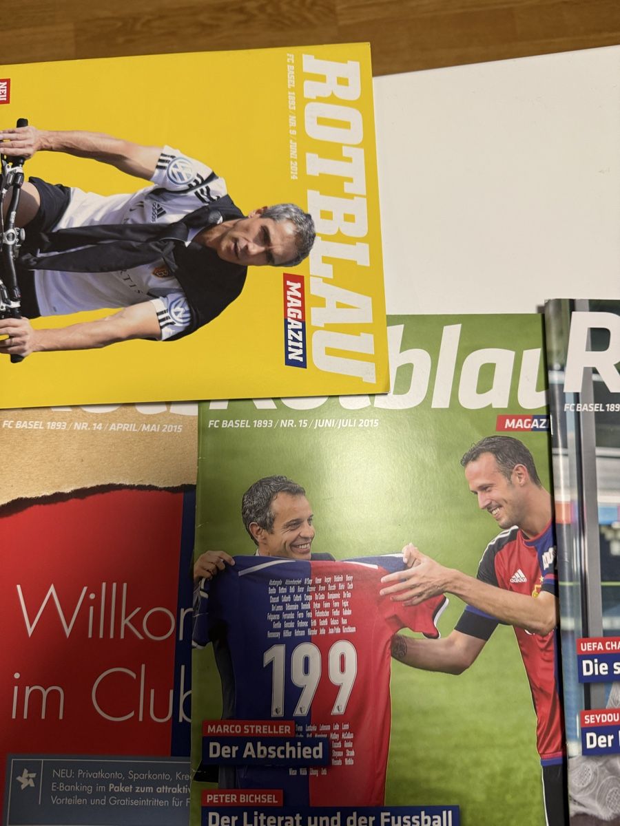 Revues & Magazines: FC Basel Hefte  – D'occasion à Basel par momo.st 2