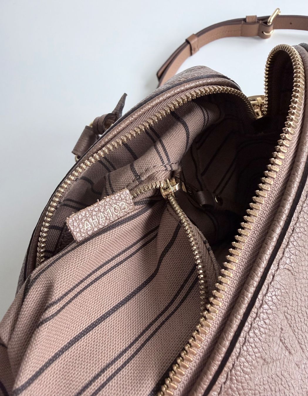 Louis Vuitton Borse da donna: Louis Vuitton Speedy 25 – Usato da Reinach AG venduto da RobbisB 8