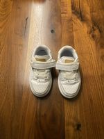 Turnschuh weiss, Grösse 25, Marke Karl Kani