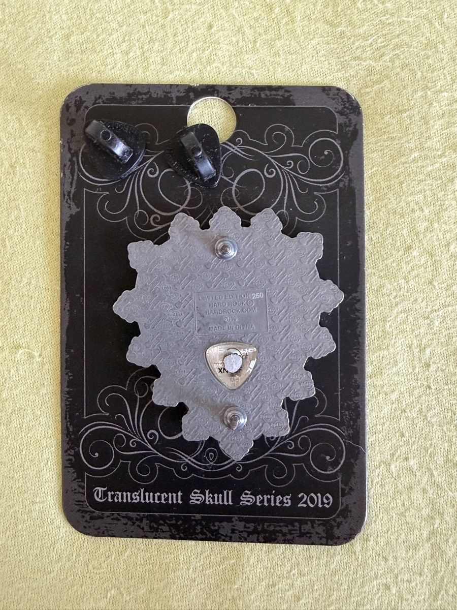 Spille & Fermagli: Pin’s Hard Rock Café Prague – Nuovo e nell'imballaggio originale da Evilard venduto da fre_tn86 1