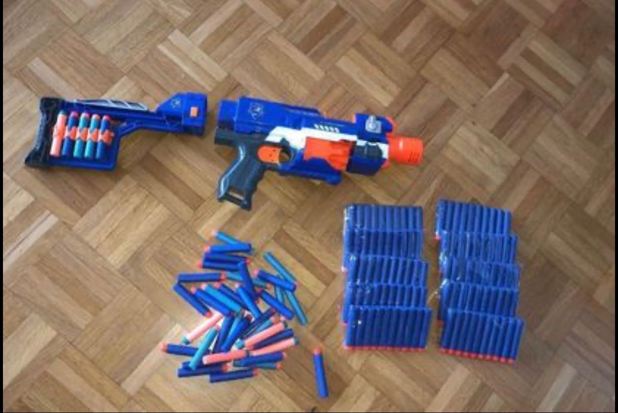 Nerf Giocattoli: Nerf Gun N Strike Elite + Munition – Usato da Nänikon venduto da Snorlaxtheplayer