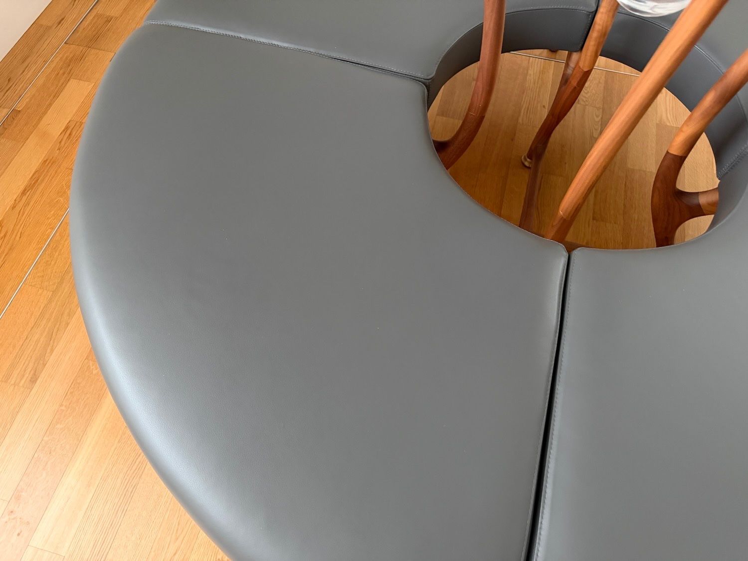 Bänke: "Circular Sofa" by Roberto Lazzeroni – Gebraucht aus Zürich von lb-liquidationen 7