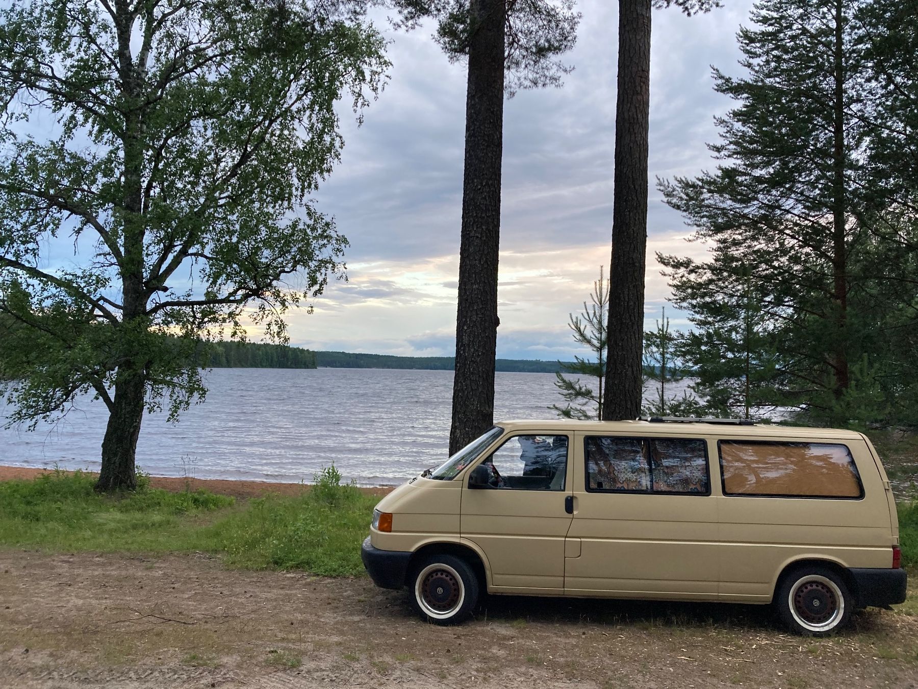 VW Veicoli da campeggio: VW T4 Camper - frisch ab MFK – Usato da Baden venduto da ste_h2z5 1