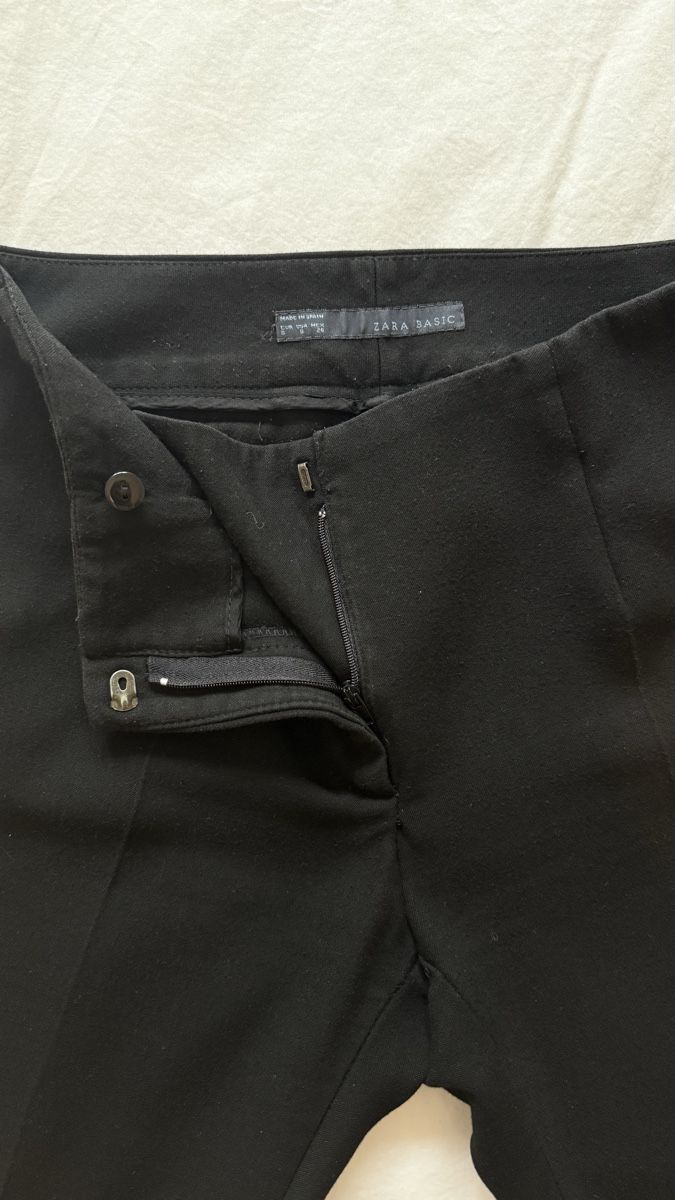 Pantaloni: ZARA BASIC Black Trousers - Size S – Usato da Zürich venduto da Semokay 2