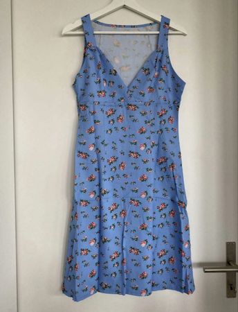 KLEID UNGETRAGEN GRÖSSE M