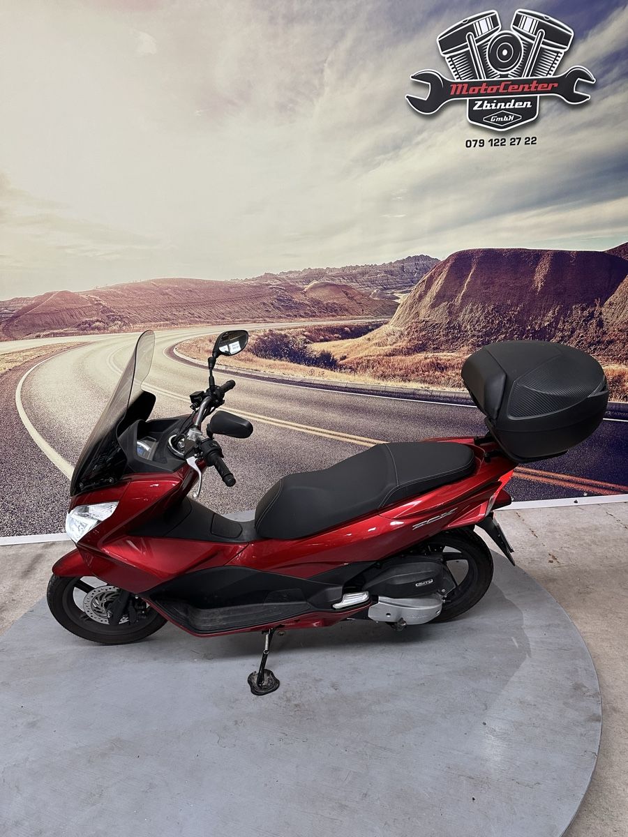 Honda Scooters: Honda PCX 125 Roller LED 2015 ab 1.00 – Defekt aus Liebistorf von motocentergmbh 1