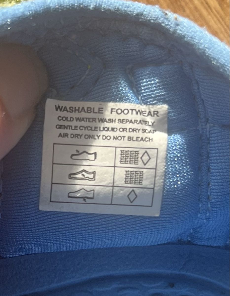 Schuhe für Jungen: Keen Sandalen Gr. 32/33 waschbar – Gebraucht aus Forch von Streezz 3