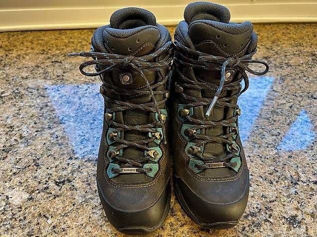 Scarpe da donna: Lowa, T 38, cuir/Goretex – Usato da Colombier VD venduto da DENYSE01 1