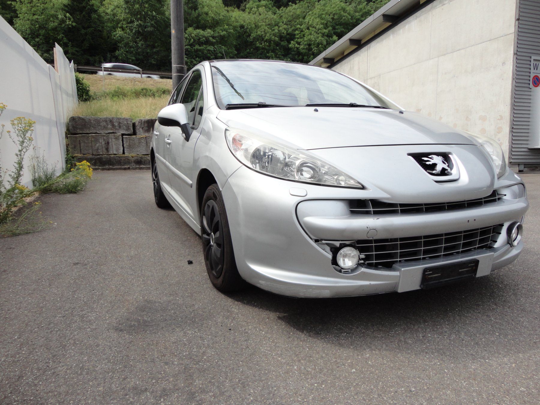 Peugeot Autos: Peugeot 207 1.6i 16V – Gebraucht aus Wilen von 350ss 4