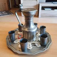 Sigg Feinzinn handgegossene Kanne mit Becher