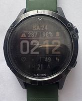 Garmin Fenix 5 Sapphire Edition + 2 zusätzliche Armbänder