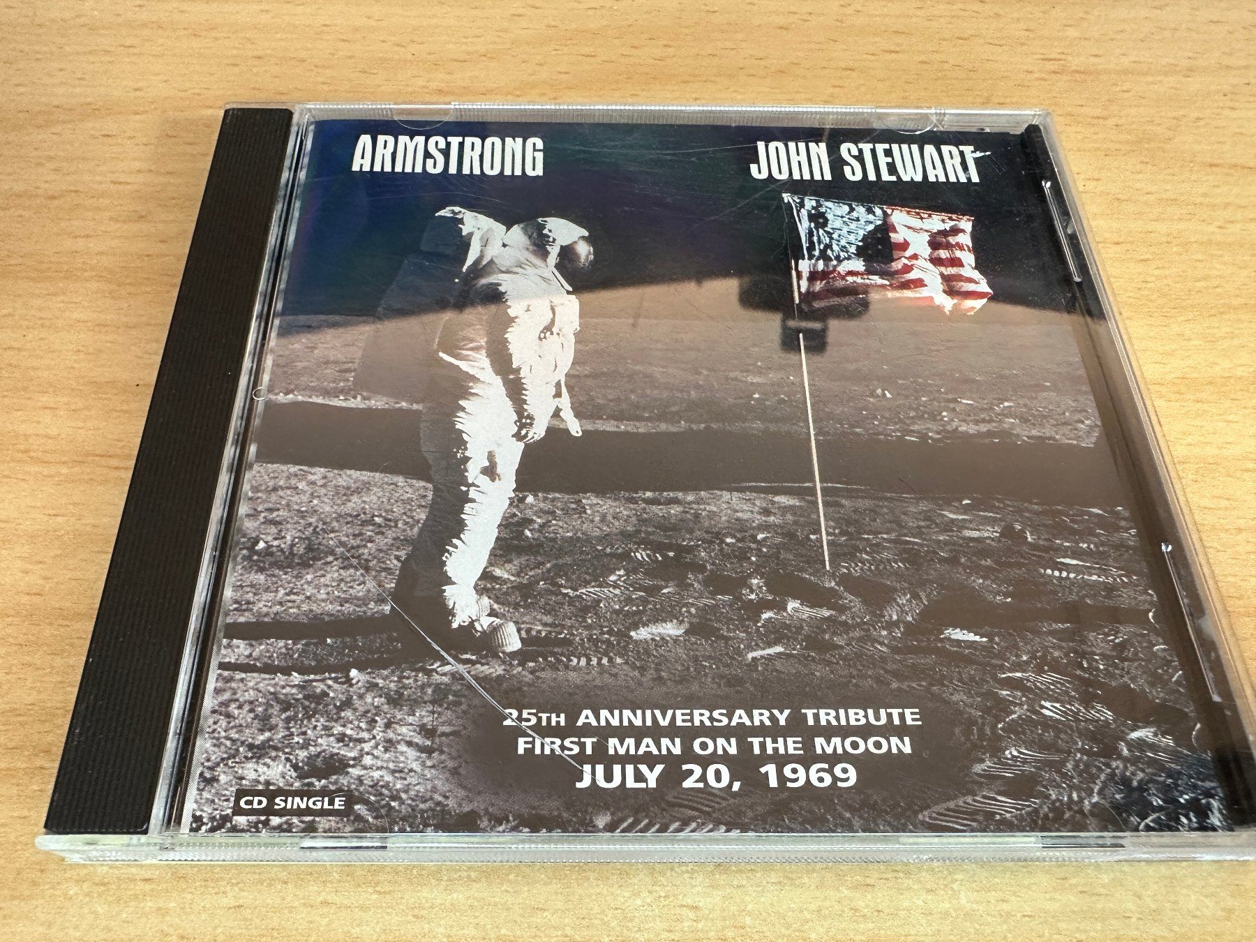 CD: John Stewart – Armstrong – Usato da Rikon im Tösstal venduto da Alpenmutz