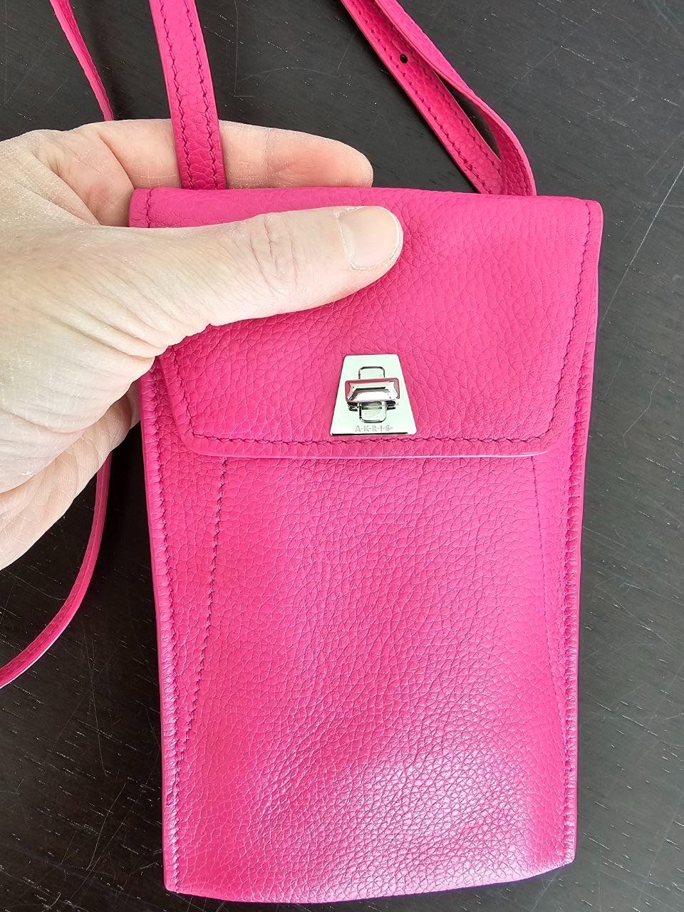 Akris Borse da donna: NEW AKRIS Anouk Phone Pouch in leather pink – Nuovo (secondo la descrizione) da Origlio venduto da ann_q6qv 2