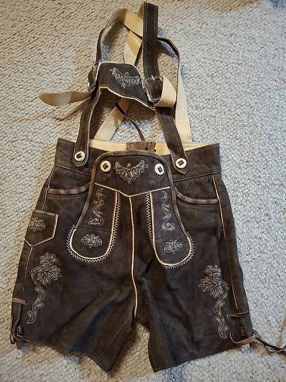 Pantalons: Kinderlederhose 116 – D'occasion à Eriswil par swe_t72b