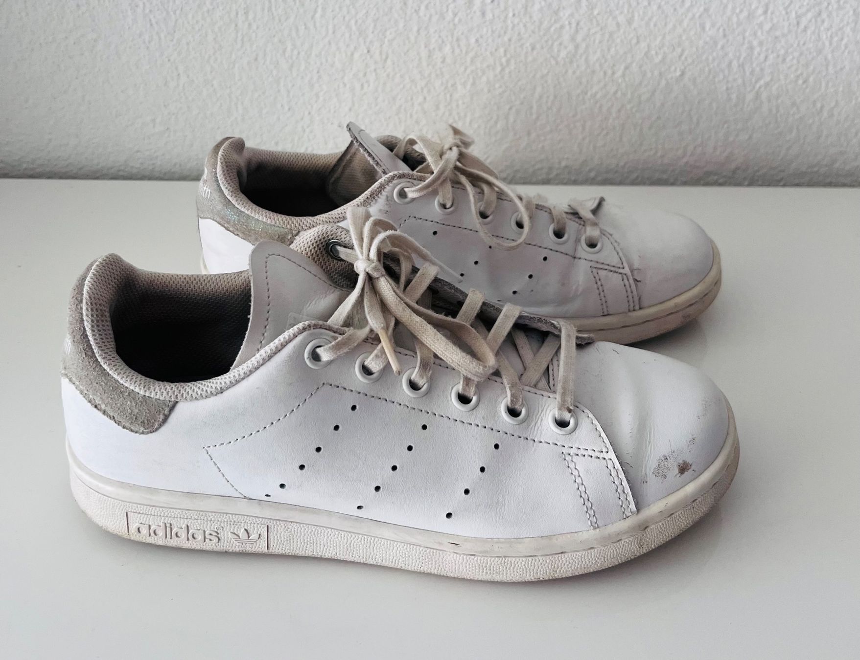 Adidas Scarpe da donna: Adidas Stan Smith Gr. 37 1/3 – Usato da Belp venduto da Solyluna 5