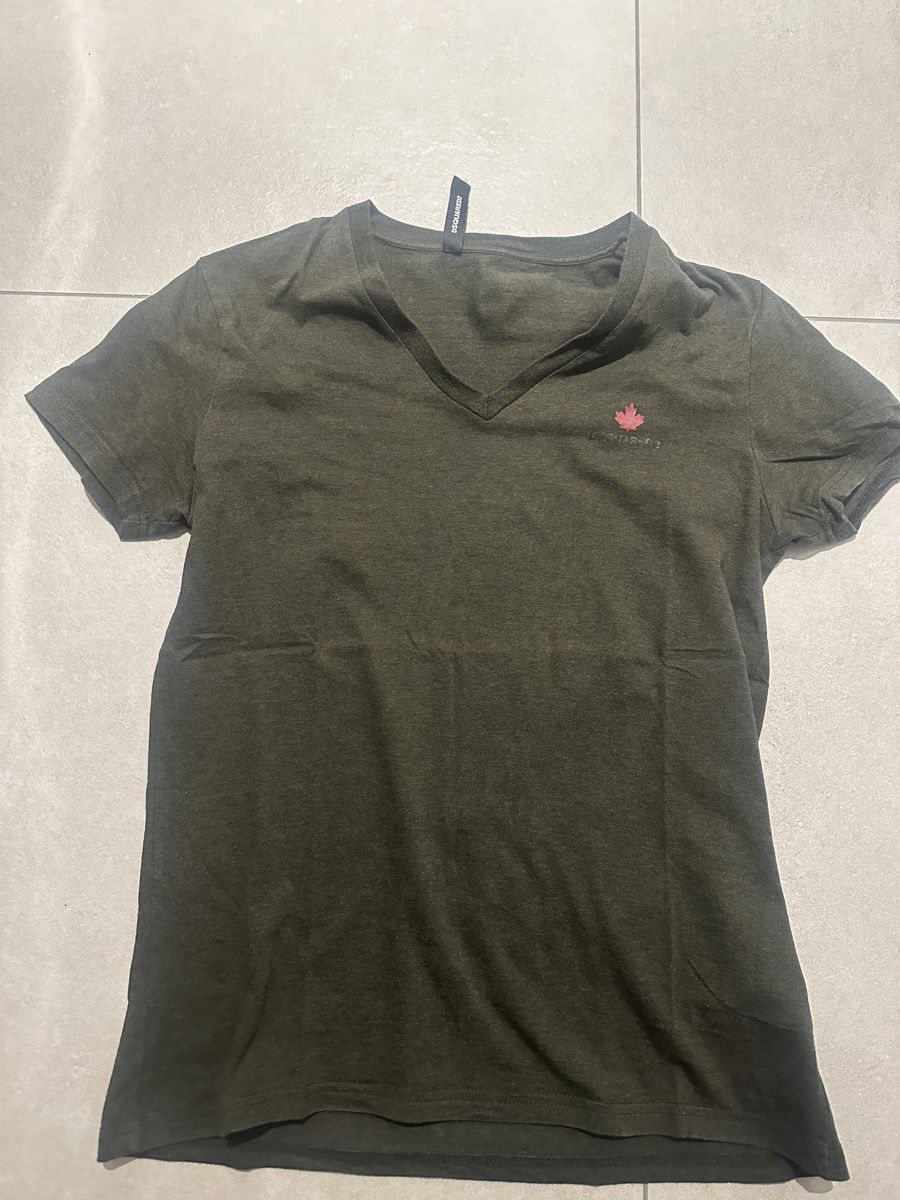 Dsquared2 T-Shirts: Dsquared Shirt – Gebraucht aus Dietikon von zuerichsecondhand