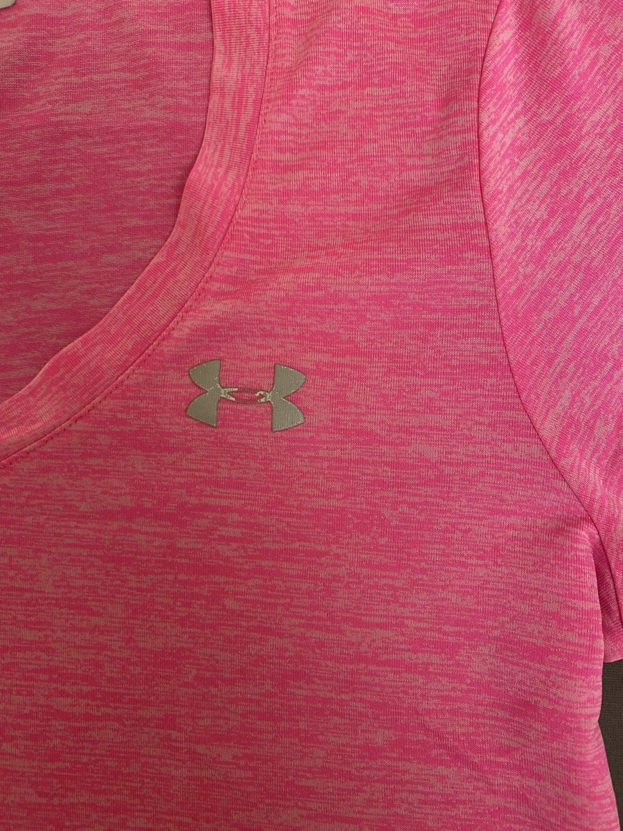 Under Armour T-shirt: SHIRT UNDER AMOUR – Usato da Eglisau venduto da Lara0 2
