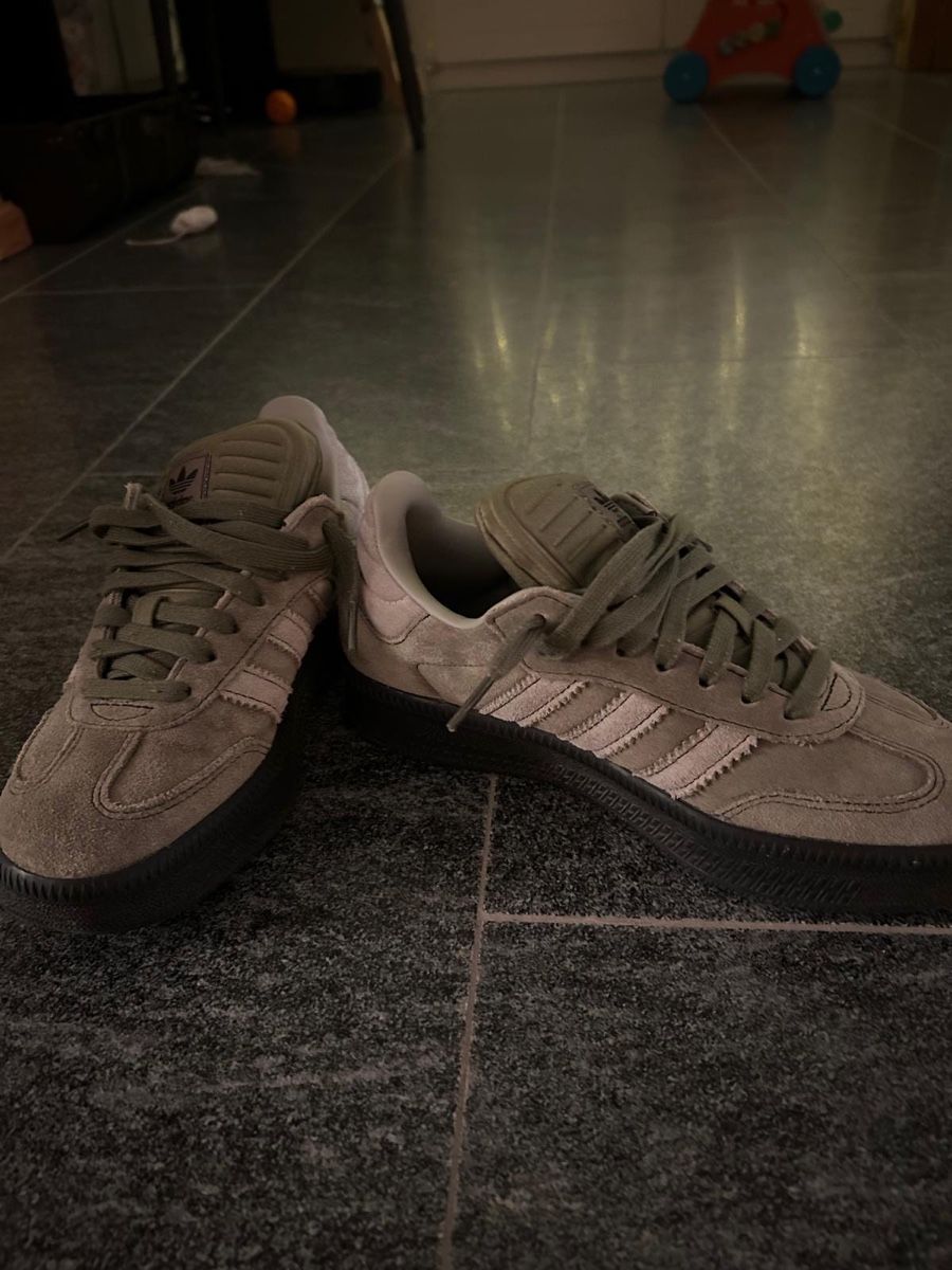 Adidas Schuhe für Jungen: Original Adidas Samba – Neu (gemäss Beschreibung) aus Hittnau von mitchzuppi