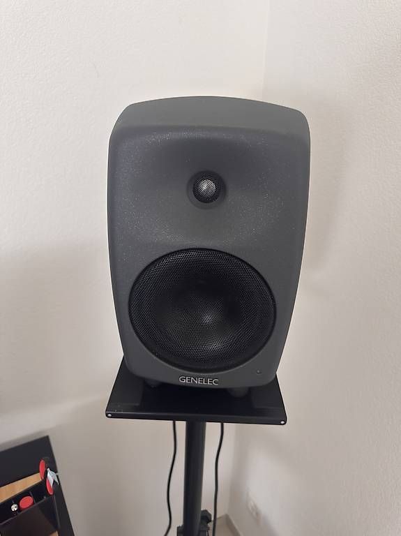 Casse acustiche: Neuwertige Genelec 8040BPM P anthrazit – Usato da Lupsingen venduto da rnbmusic