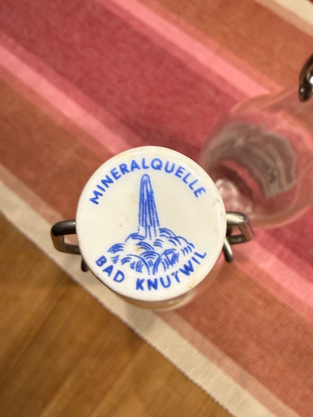 Flaschen: Knuttwiler Glasflasche 1 lt vintage  2 Stk – Gebraucht aus Wittwil von Schnaeppli64 1