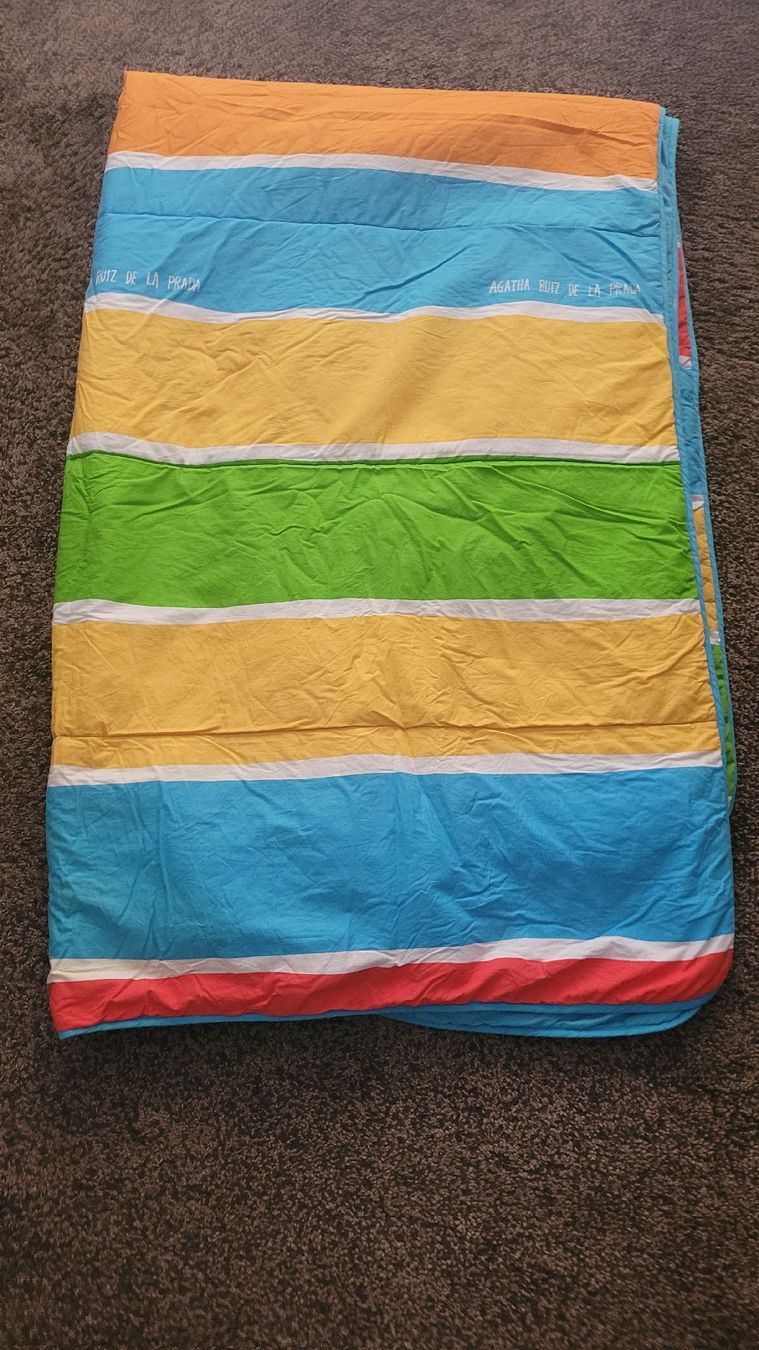 Coperte: Decke / Bettdecke von berühmten spanischen Designer – Nuovo (secondo la descrizione) da Schöfflisdorf venduto da CrRG21