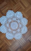 Napperon blanc en crochet fait main/Deckchen weiss Handgehäk