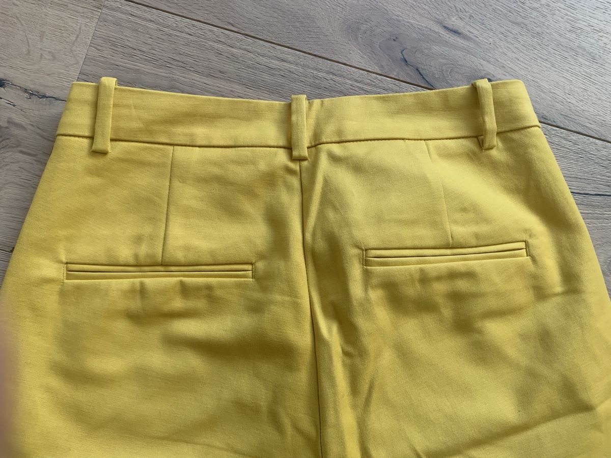 Zara Hosen: Zara Basic Stoffhose gelb, Grösse 34  – Gebraucht aus Zürich von ver_sb5p 1