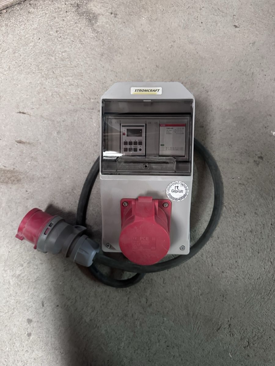 Alimentation électrique: Stromkraft Zeitschaltuhr mit Stecker – D'occasion à Kriens par gja_fdz2