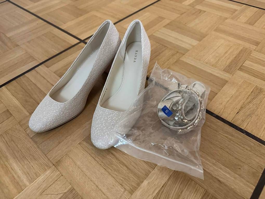 Scarpe da donna: Chaussure femme Randa – Usato da Grand-Lancy venduto da sac_b826 2
