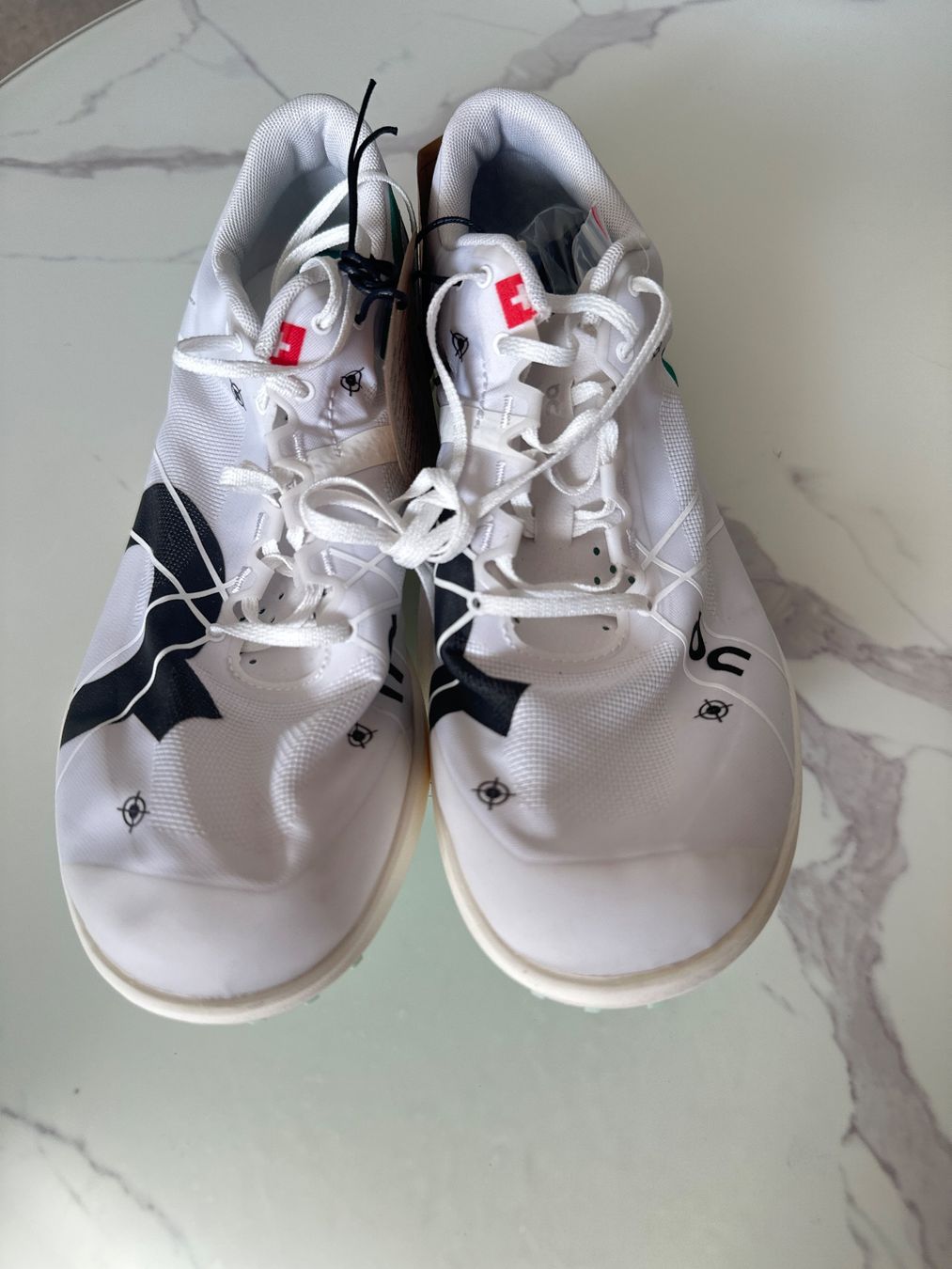On Chaussures hommes: On Rennschuhe – Neuf (Voir description) à Bonstetten par off_w6v7