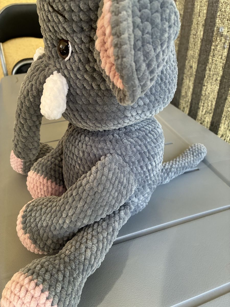 Jouets: Plüschtier Elefant – Neuf avec emballage d'origine à Uznach par le-ma-di- 1