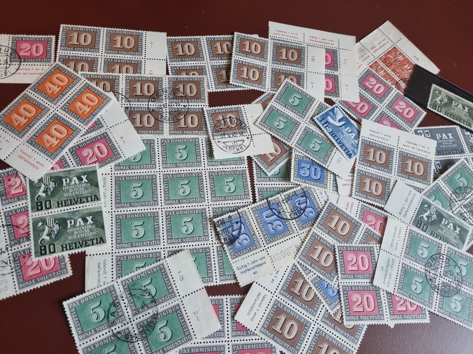 Tous les timbres: PAX - SAMMLUNG - DIVERSE WERTE – D'occasion à Heimenschwand par rog_p7h9 2