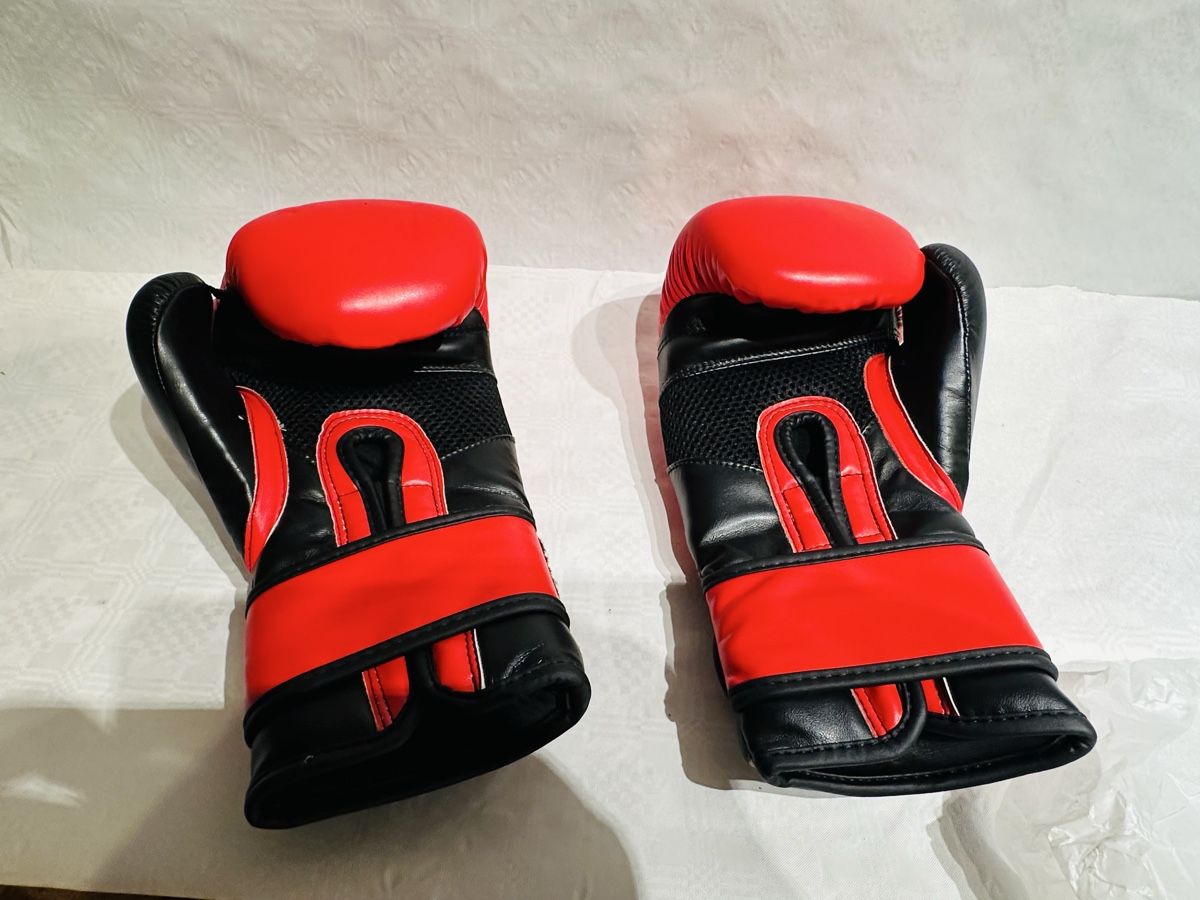 Guanti & manicotti: Neues Paar Boxhandschuhe, 8 OZ – Nuovo (secondo la descrizione) da Basel venduto da clearpixel 2
