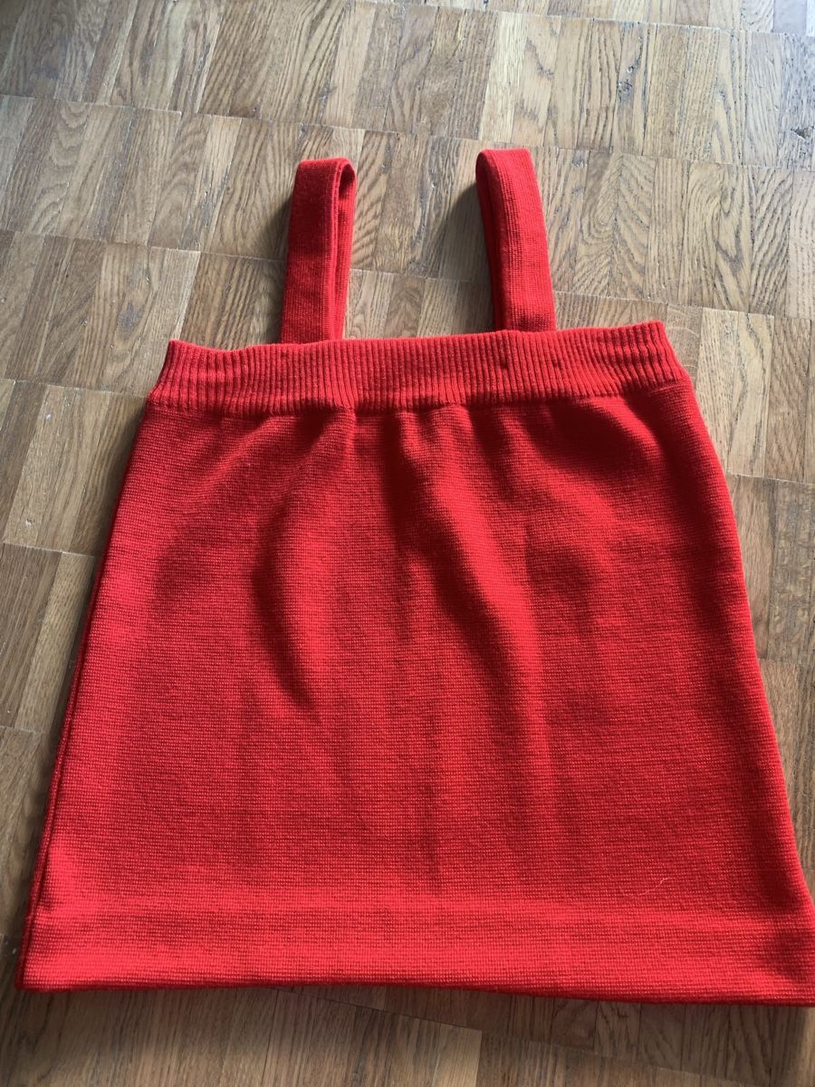 Top: Vintage saint laurent oberteil rot – Usato da Zürich venduto da Nikuska32 3