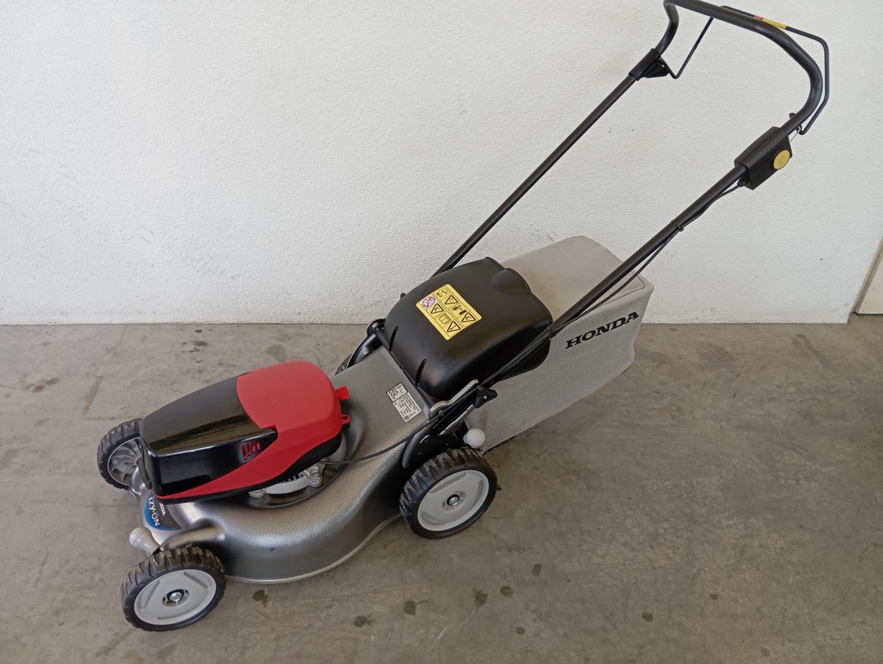 Honda Tagliaerba: Rasenmäher HONDA Akku – Nuovo (secondo la descrizione) da Unteriberg venduto da belltech 1