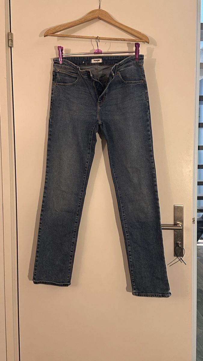 Wrangler Jeans: Wrangler Jeans W29 L32 dunkelblau – Nuovo (secondo la descrizione) da Hinterkappelen venduto da Gogigo36