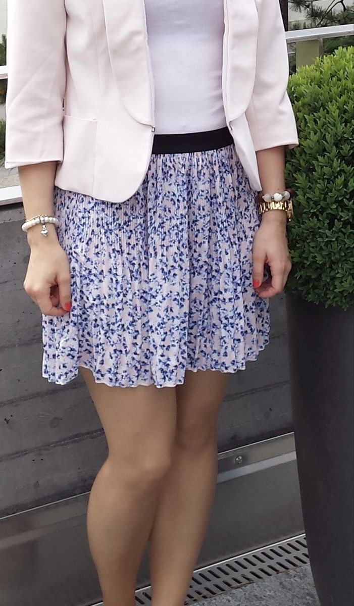 H&M Gonne: H&M Divided Mini Rock, Grösse 36, Blumenmuster, Sommer – Usato da Dielsdorf venduto da zumba93 3
