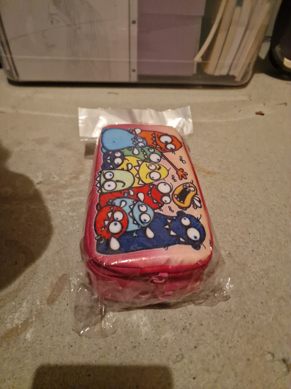 Plumiers: Etui ungebraucht  – Neuf avec emballage d'origine à Wil SG par zeh_pck9 1