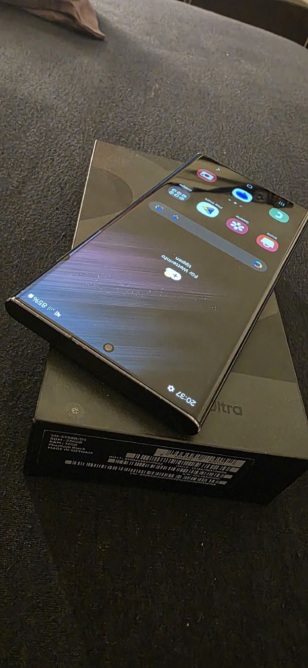 Samsung Handys / Smartphones: Samsung Galaxy s22 ultra – Gebraucht aus Kleindöttingen von zam_z7qd 2