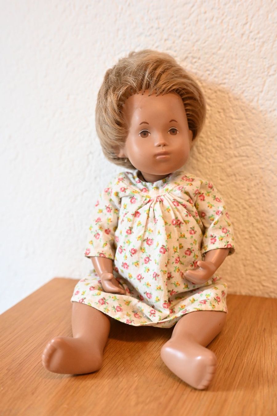 Sasha Morgenthaler Bambole: Sasha Morgenthale Puppe mit original Kleider – Usato da Zürich venduto da Lunter