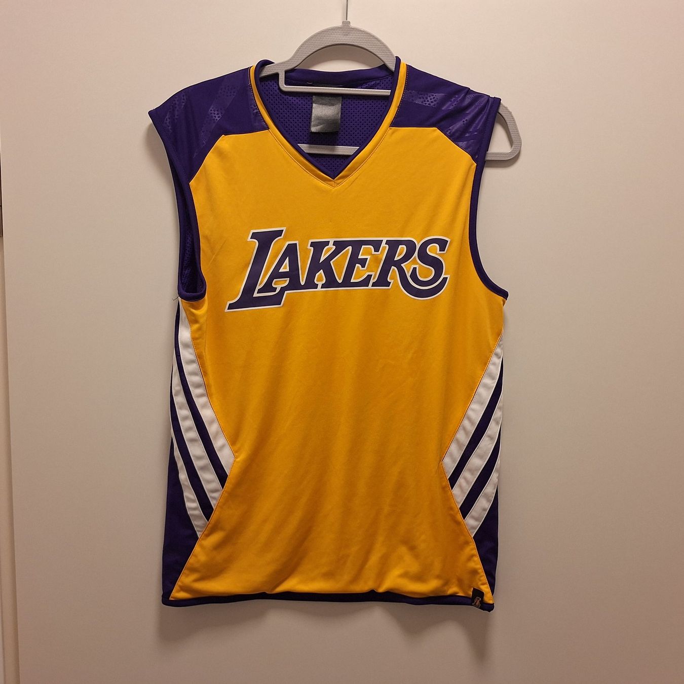 Leibchen & Hosen: Adidas Lakers training trikot S – Gebraucht aus Bellinzona von LA-ropa-de-Juan