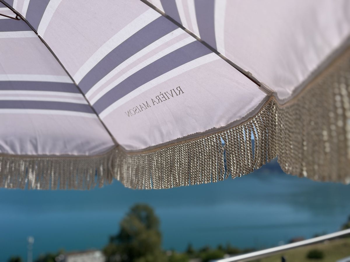 Sonnenschirme: RIVIERA MAISON Strandschirm 180cm – Gebraucht aus Immensee von Panchi4 6