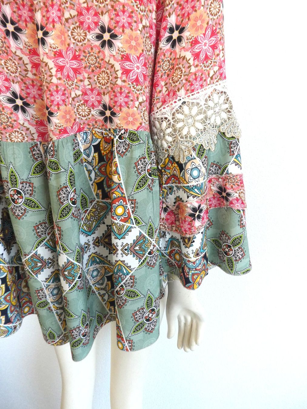 Chemisiers: leichte Bluse Hippie Boho Multicolor schöne Details, Gr. M/L – D'occasion à Berneck par chouchou1415 6