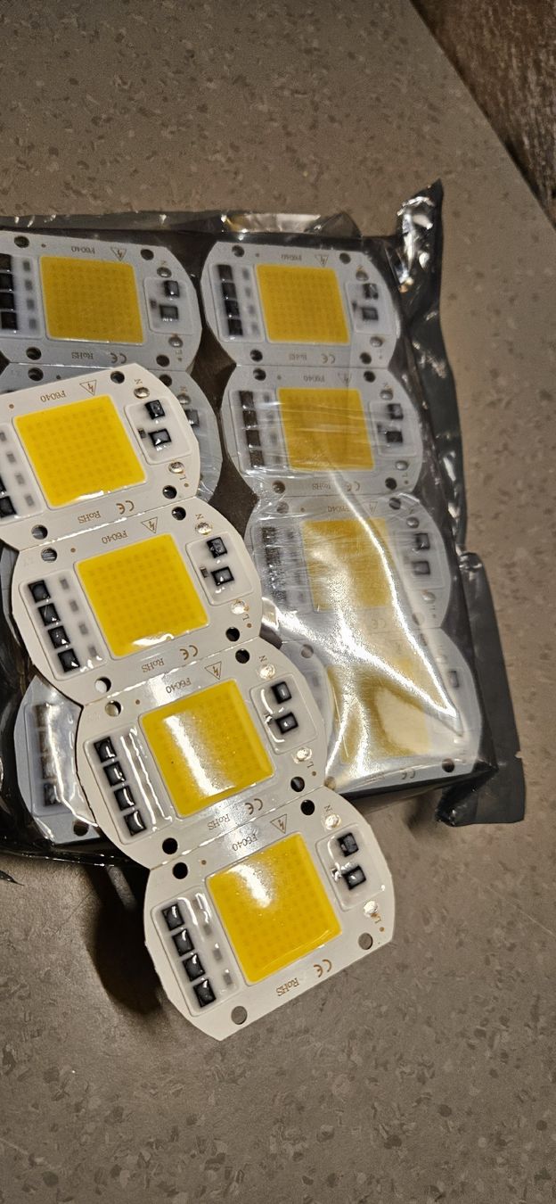 Lampade: Led Chip 50 watt – Nuovo (secondo la descrizione) da Baar venduto da Vel...Baar45 4