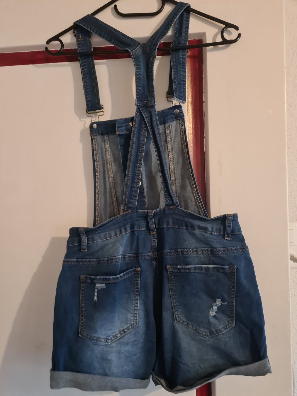 Jeans: Coole Jeans Latzshorts M Damen – Usato da Balterswil venduto da bischoftanja 2