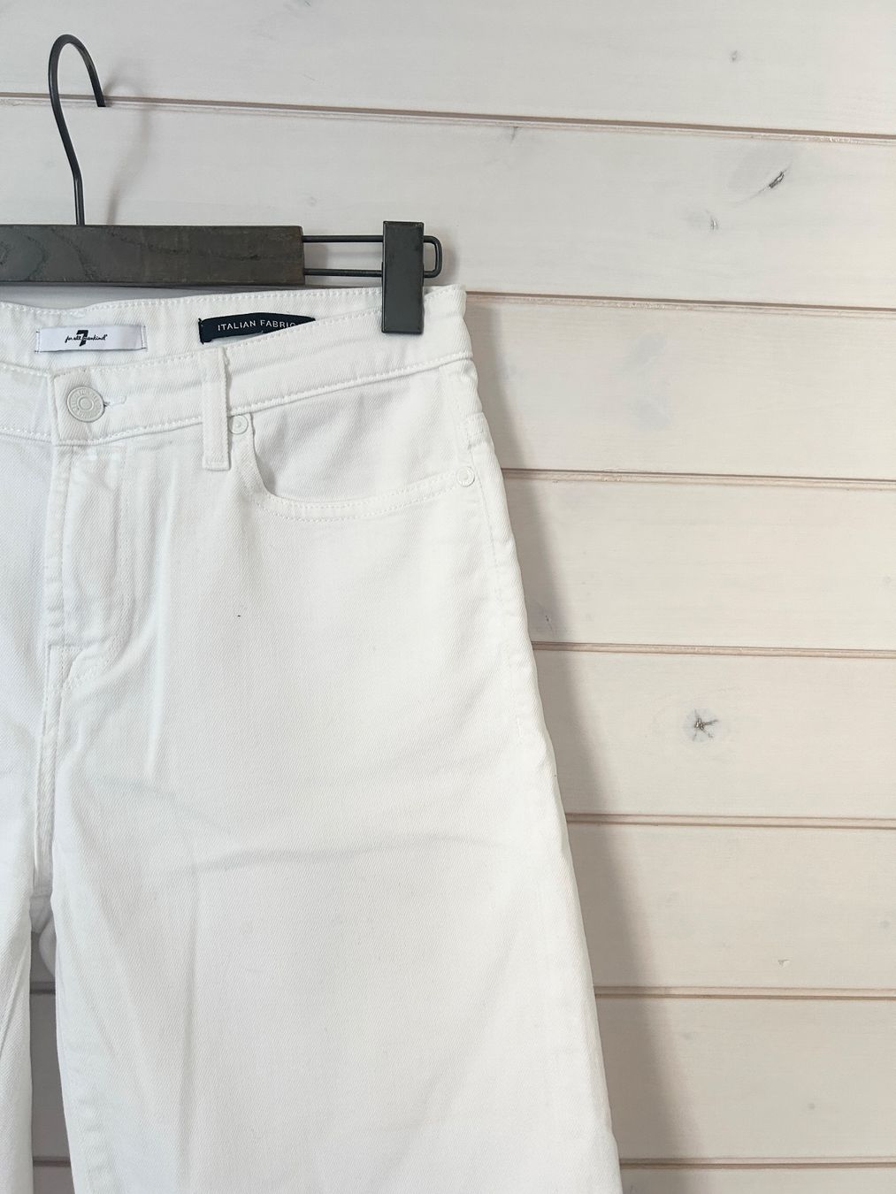 Mankind Pantaloni: 7 for all mankind Shorts - W28 – Usato da Illnau venduto da Monkky 6