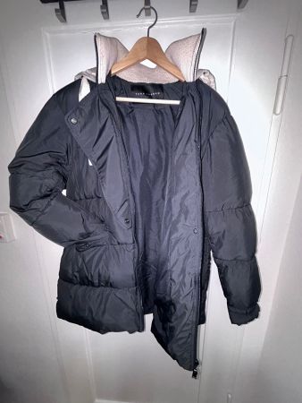 Damen Daunenjacke Tara Jarmon, dunkelgrau Grösse M neu