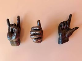 Set de 3 sculptures murales mains | Set of 3 hand sculptures