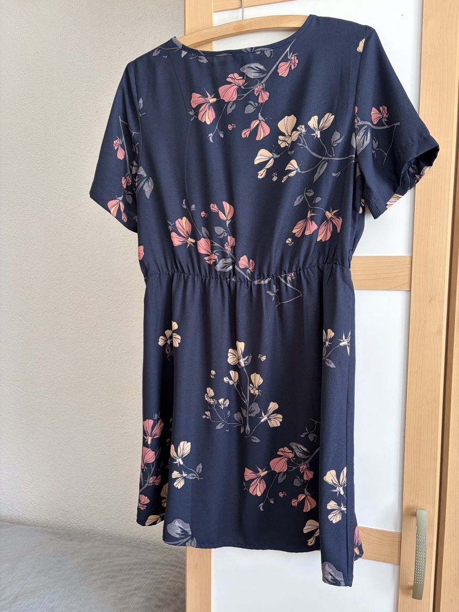 Vero Moda Vestiti: Robe bleue foncé VERO MODA – Nuovo e nell'imballaggio originale da Le Noirmont venduto da Fanny_ 1